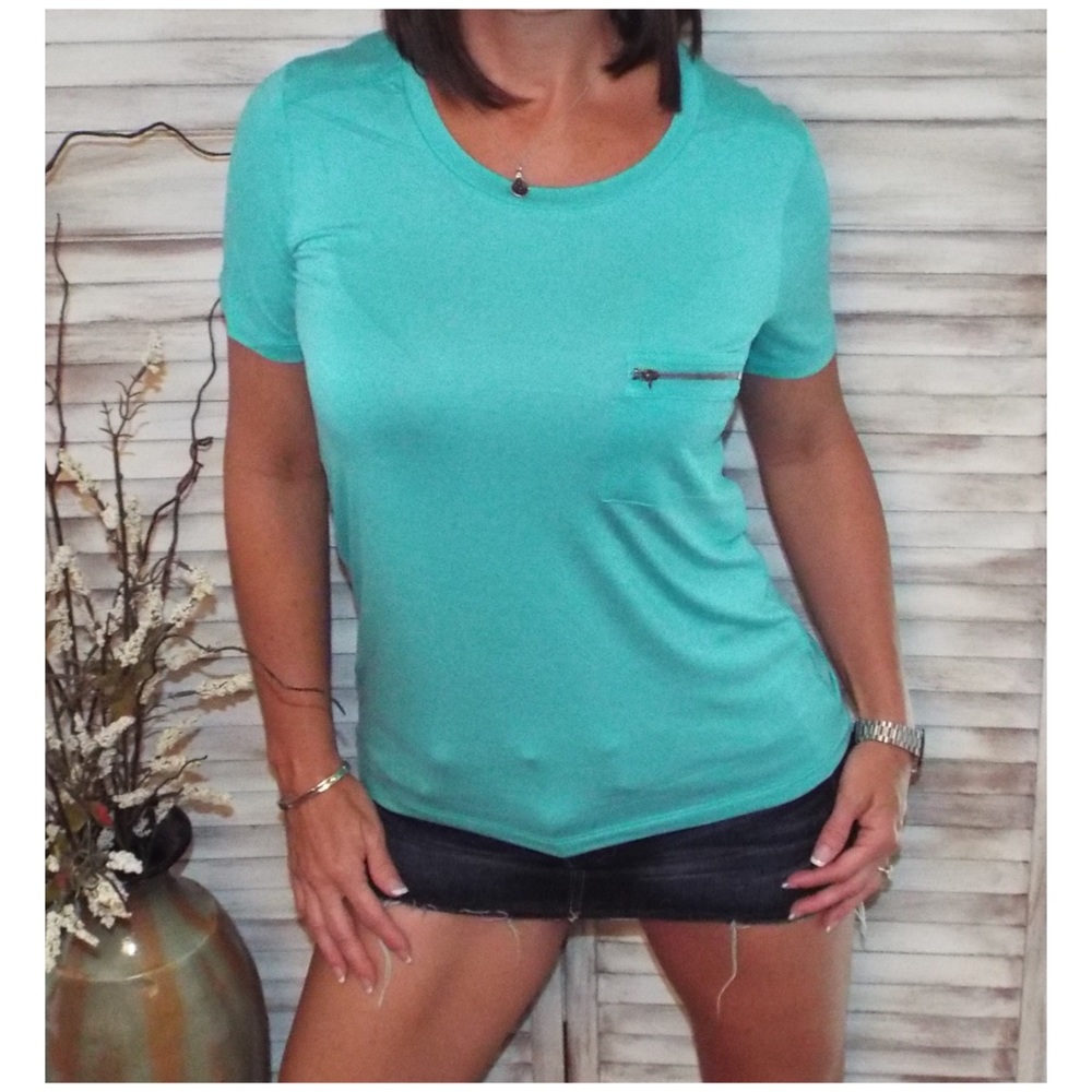 Scoop Neck Boyfriend Tee Zipper Pocket Green 1318 - Picture 5 of 6